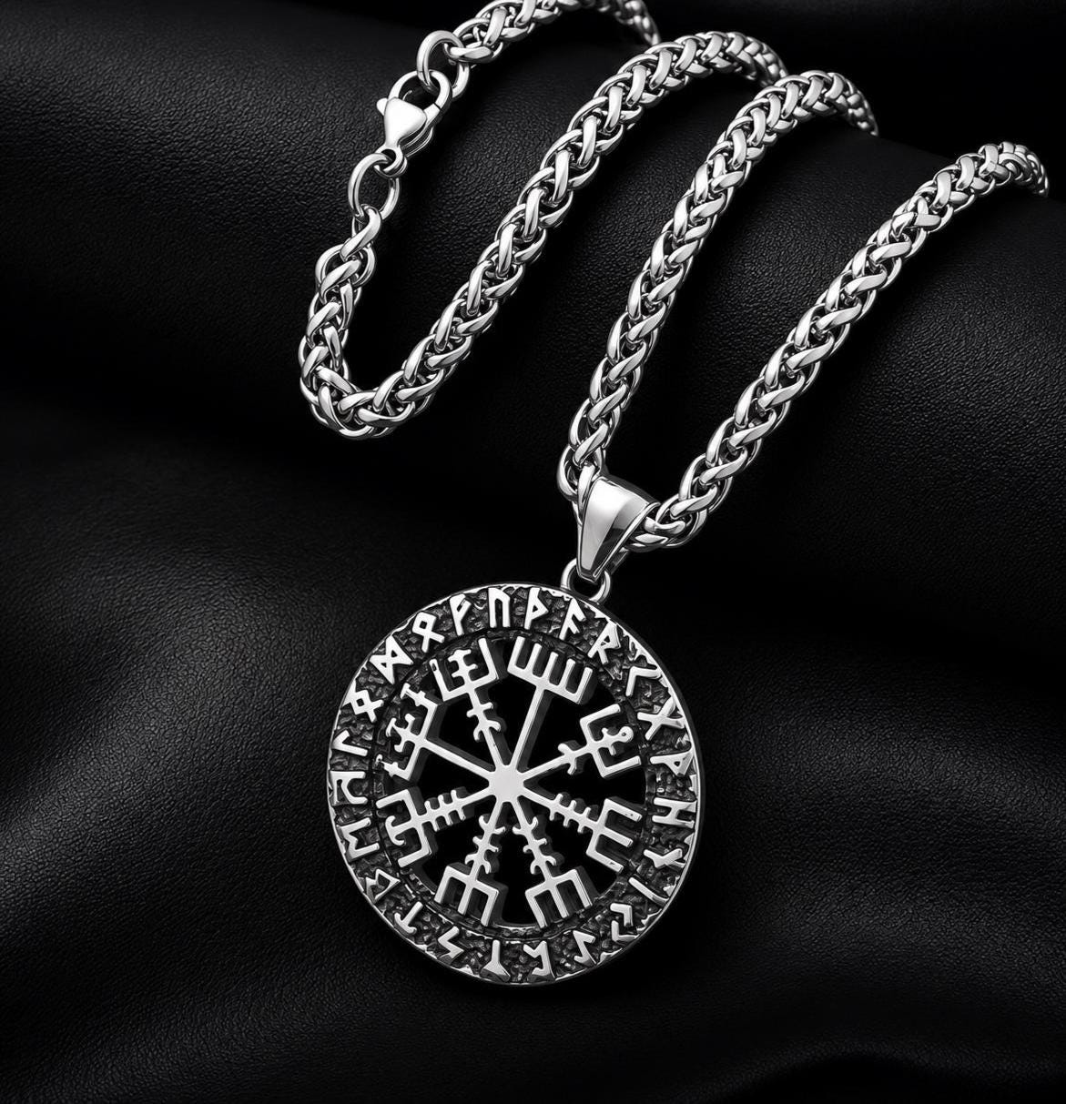 Stainless Steel Braided Chain 4 mm with Vegvísir Compass Pendant – Silver | Women & Men – 1