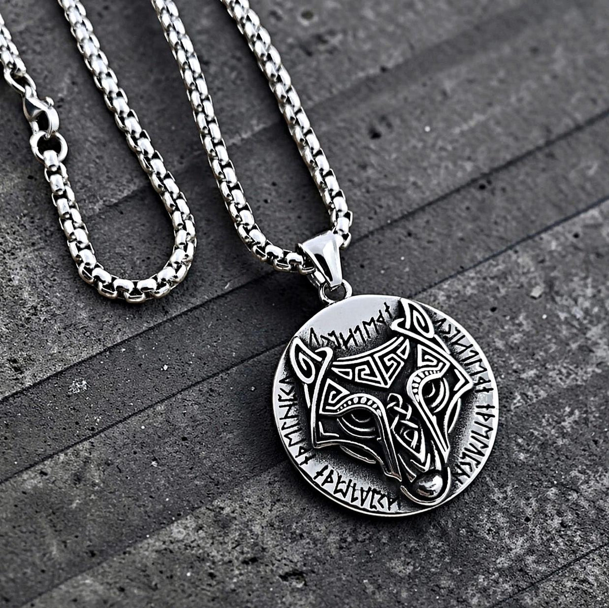 Stainless Steel Box Chain 4 mm with Viking Wolf Pendant – Silver | Women & Men – 6